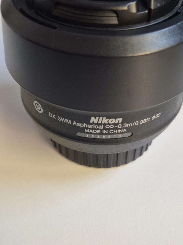 Nikon AF-S DX Nikkor 35mm f/1.8G Lens - Image 2 of 4
