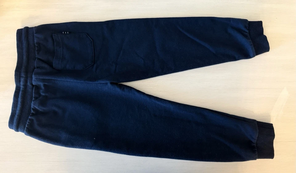 Pantalones deportivos Mayoral para niños talla 4 Foto 2 de 3