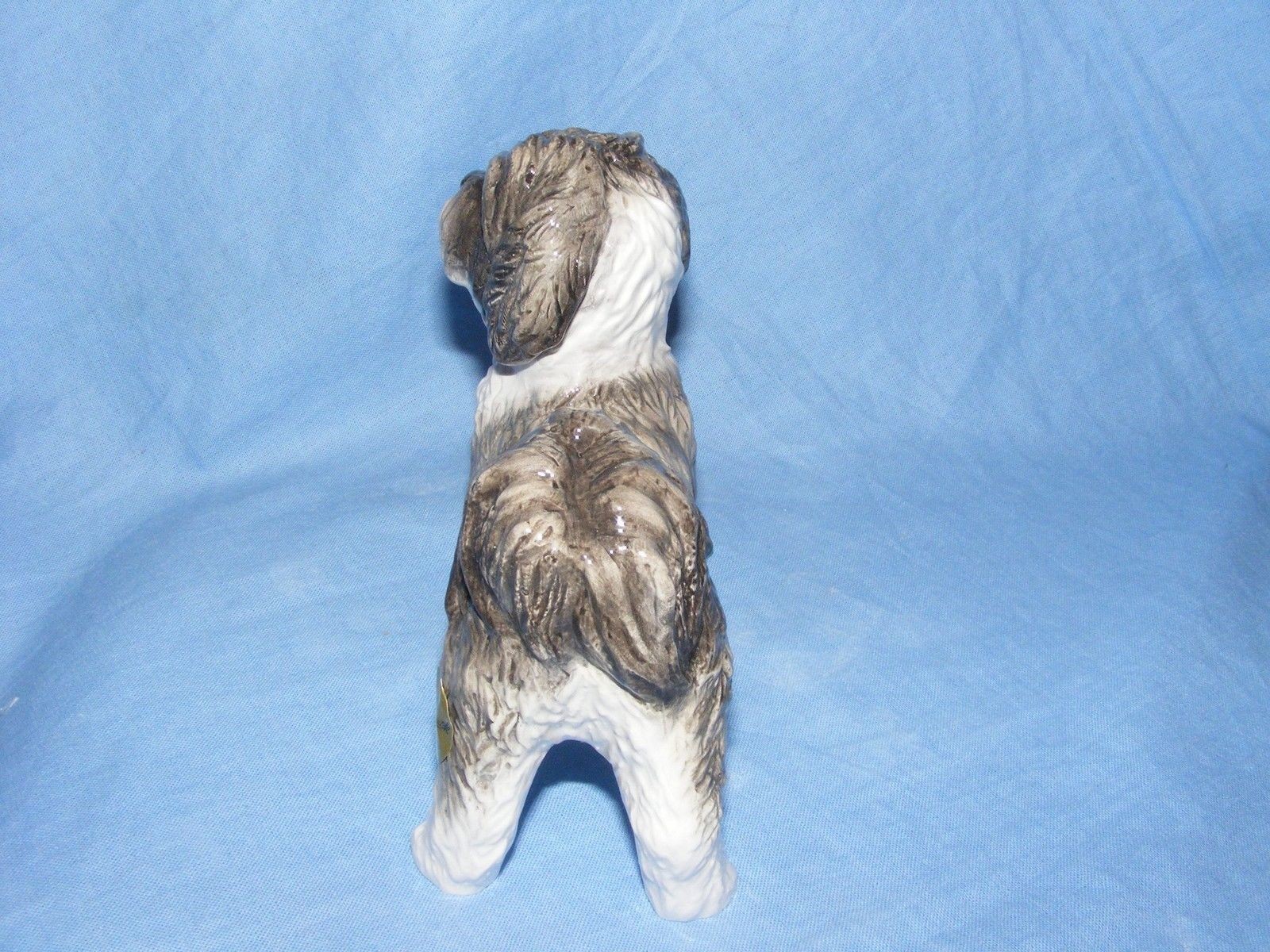 John Beswick Dog Shih Tzu Grey JBD96 New Boxed Figurine Present Gift