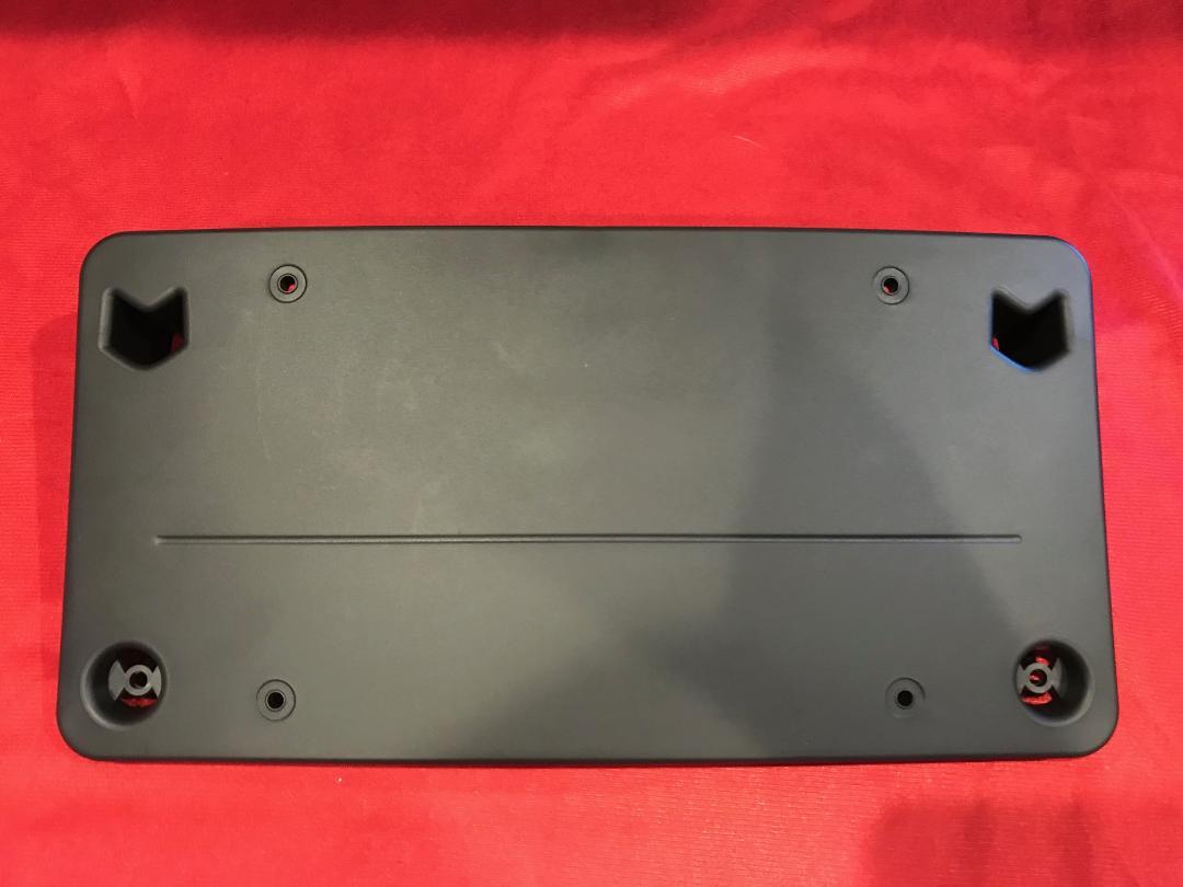 NEW GENUINE MERCEDES BENZ 17-19 CLA250 OEM FRONT LICENSE PLATE