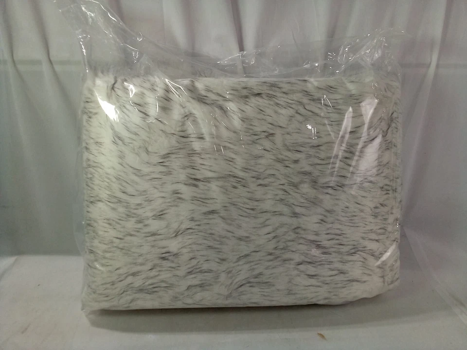 Alfombra de piel sintética Latepis, blanca/gris - tamaño plegado 26" x 24" x 8" Foto 3 de 4