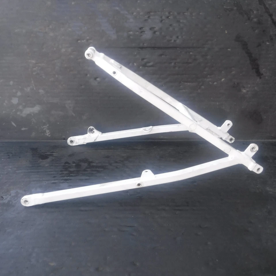 2004 铃木 RMZ250 04-06 KX250F 04-05 SubFRAME SUB FRAME 后尾 — 第 2/4 张图片