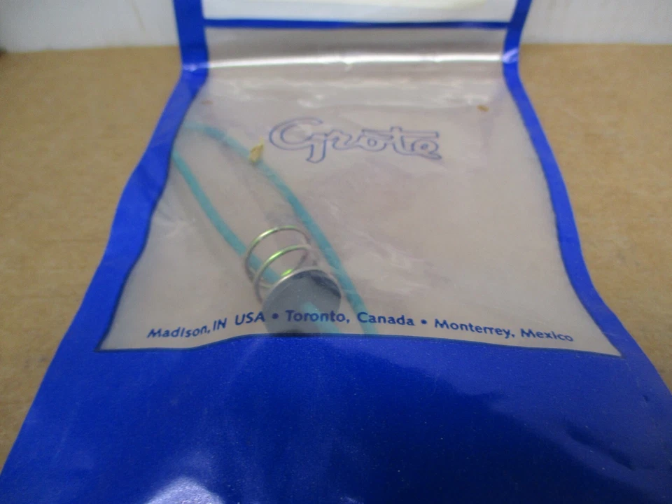 Grote 68170 9 1/2" Long Replacement Light Socket Pigtails (Single Contact) - Image 3 of 3