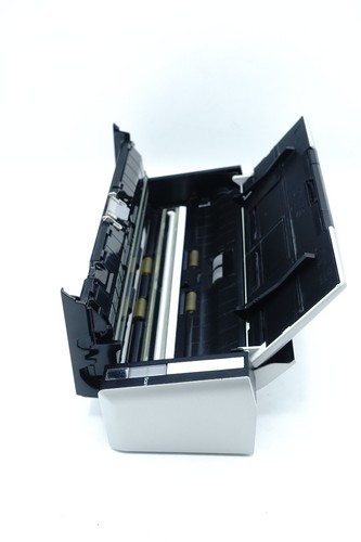 Fujitsu ScanSnap S1300i tragbarer Farbduplex Dokumentenscanner ohne Netzteil - Bild 8 von 9