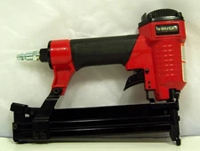 Husky 18 Gauge Nailer/Stapler Pneumatic 9045616 Finish Carpentry TESTED
