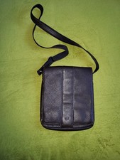 Voi. Tasche. Echtleder. unisex. braun. crossbody.