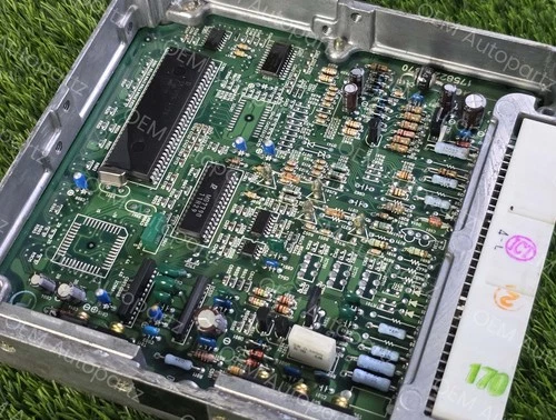 Toyota Land Cruiser KZJ90L KZJ95R 1KZTE M/T 89661-60540 engine computer oem jdm - Picture 6 of 10