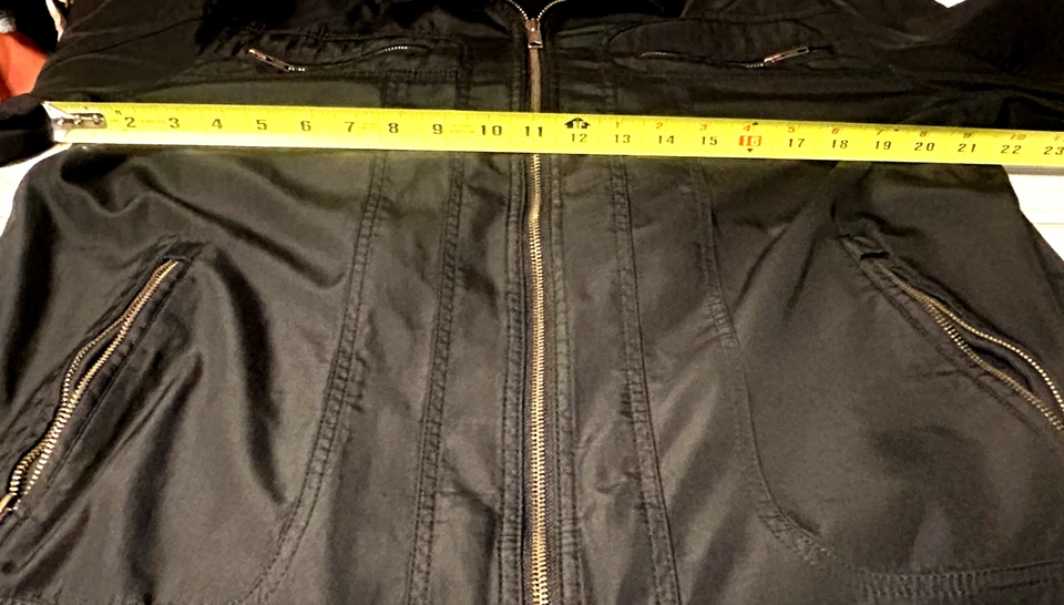 Wilsons Leather Sport Jacket Mens XL Zip Up Black 100% Polyester Windbreaker - Image 2 of 4