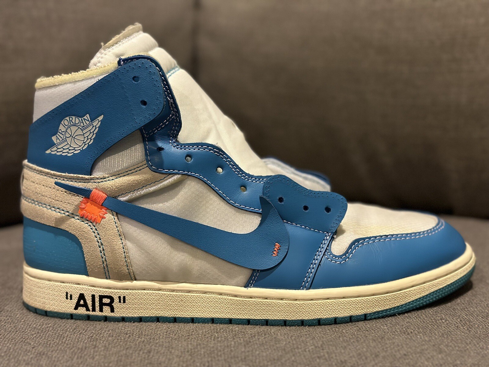 Off White x Nike Air Jordan 1 Retro High UNC Uomo Taglia 12