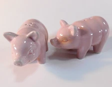 Pottery Glazed Pink Pig Salt & Pepper Shakers Set Country Farmyard Piglets