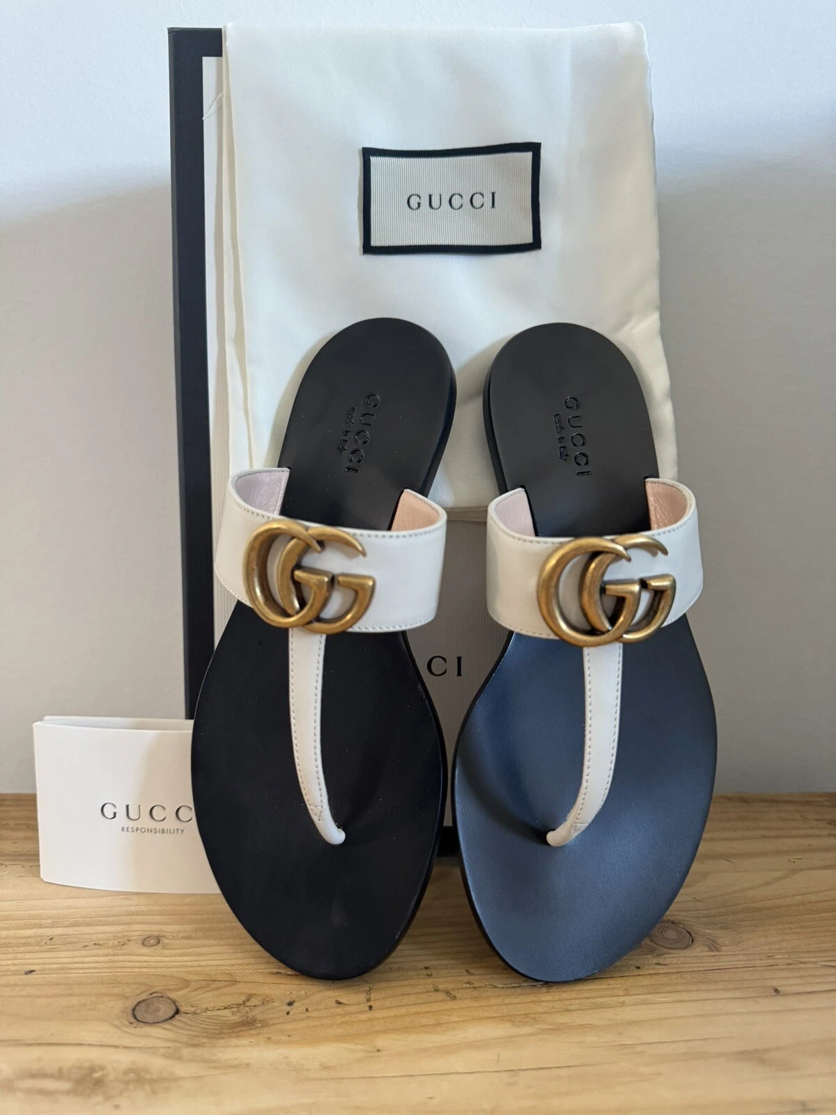 NEUF Gucci Marmont GG cuir sangle en T string sandales plates chaussures crème pointure 34