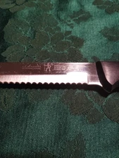 J.A. Henckels International 31350-130 5" Serrated EverSharp Pro Knife