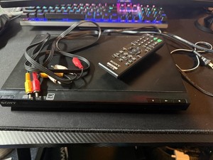 Sony Reproductor De CD/DVD DVP-SR200P DVD Player *Fully Tested and Working*