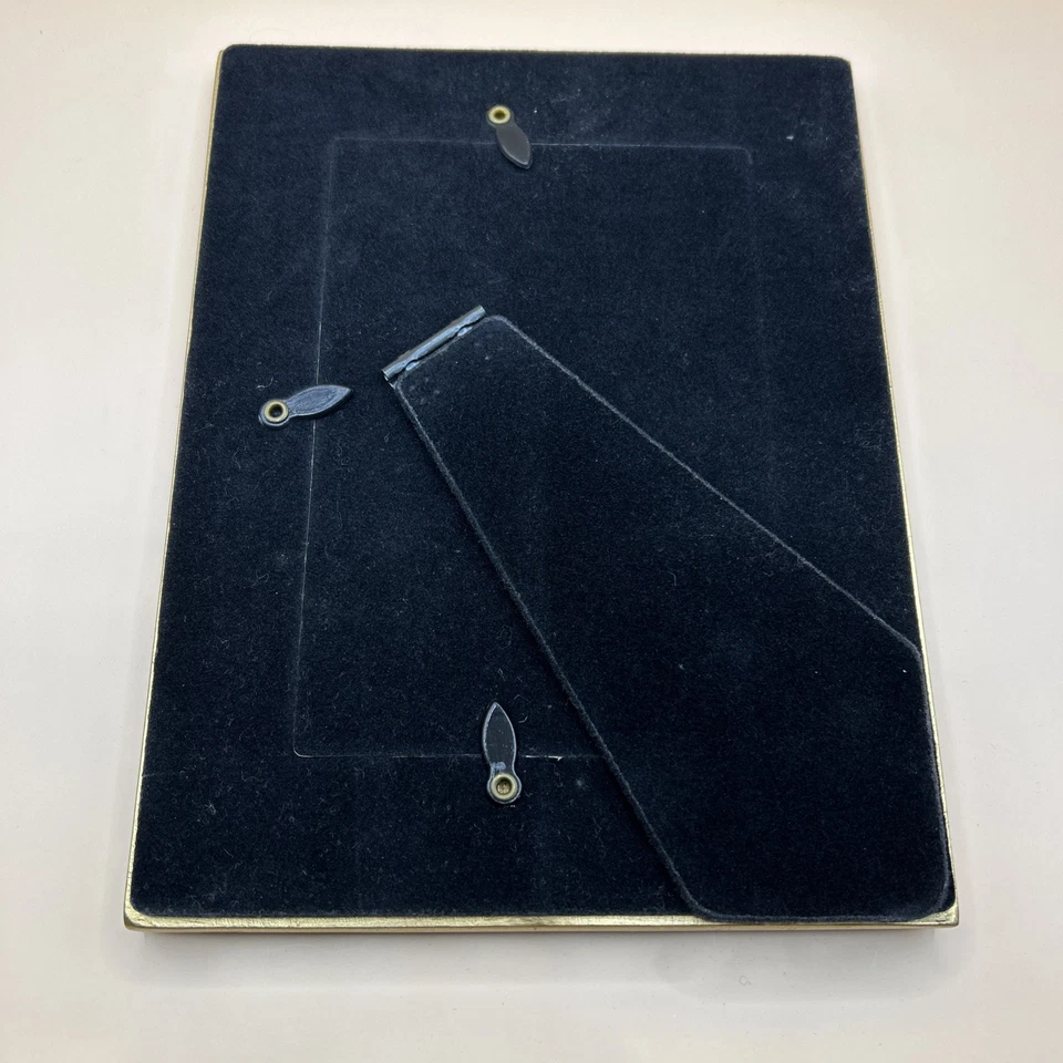 Marco de madera Pier 1 Imports con desplazamiento dorado ornamentado para foto de 4" x 6" Foto 3 de 3