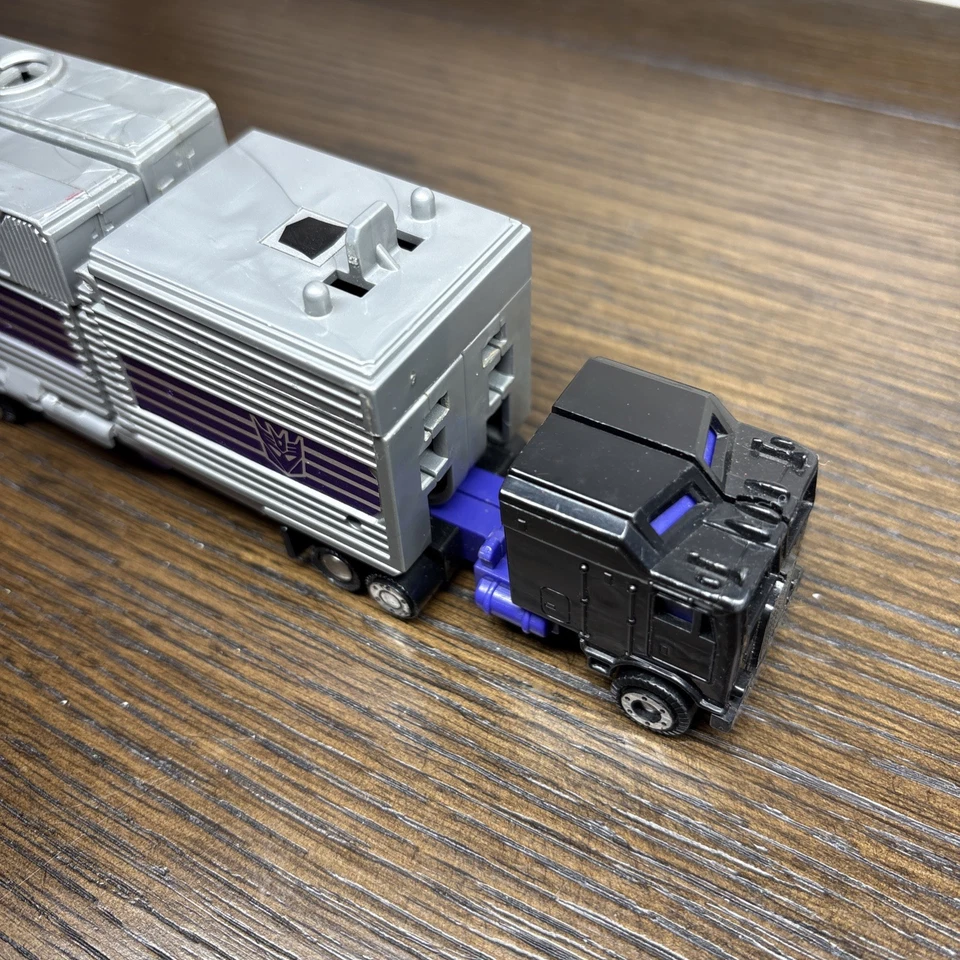 Vintage 1985 Hasbro G1 Transformers Stunticon MOTORMASTER Menasor C - Image 4 of 4