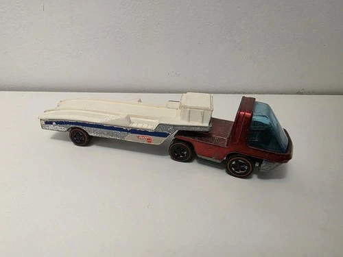 Hot Wheels Redline Heavyweights Red Van Cab & Racing Team Hauler Trailer 1970