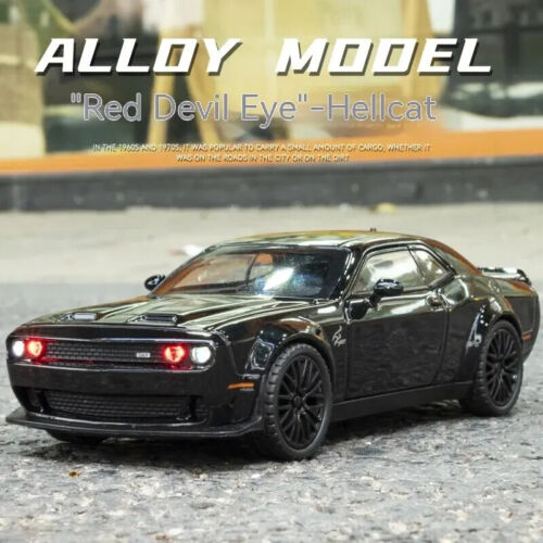 1:32 Dodge Challenger Hellcat Diecast Toy Car - Pull Back Model with Sound Light - Picture 3 of 23