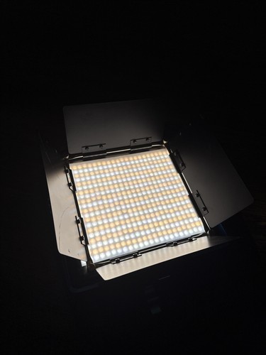 Dracast LED500 Silver Series Bi-Color LED Light DRSP-500BN - Picture 4 of 8