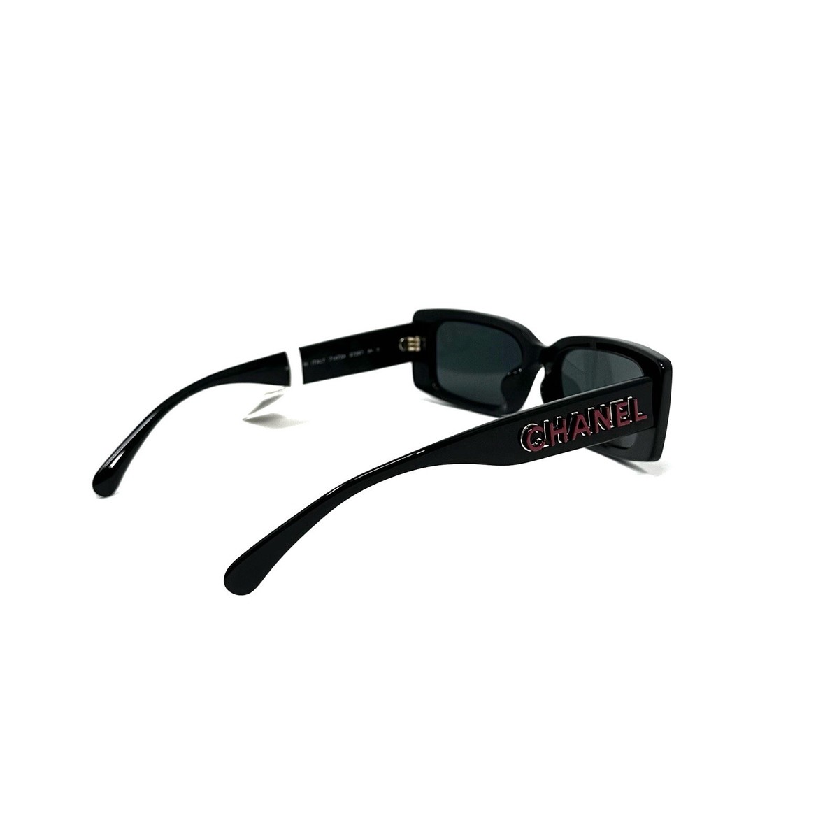 Camila CHANEL 22A CC Logo Lens Rectangle Sunglasses Black/Pink/Blue