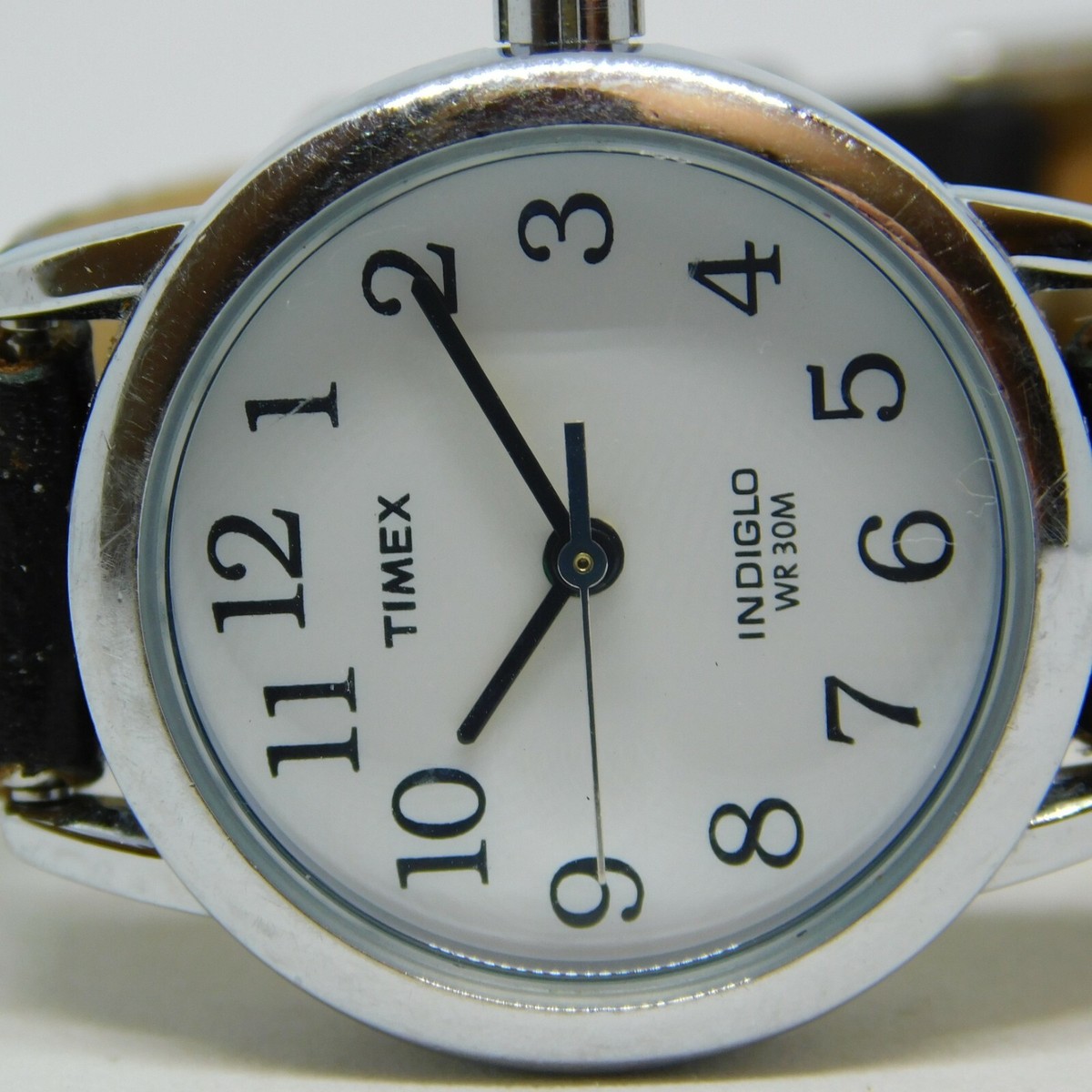 Women watch Timex Indiglo WR30M used No battery included black leather belt Timex Indiglo Wr30m - Etsy main image 3