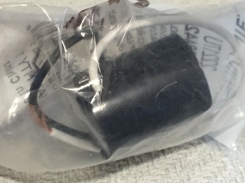 SERVALITE 660-W Phenolic Hard-Wired Med-Base Keyless Light Socket #884425 Bag 25 - Picture 5 of 5