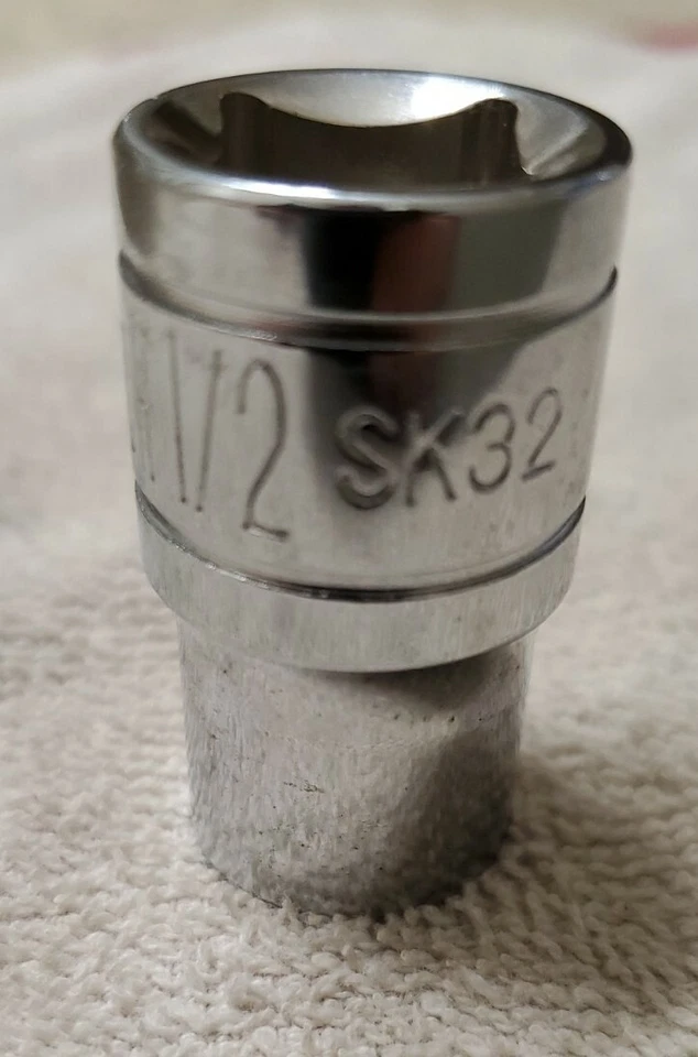 Great Neck Sk32 1/2" x 1/2" Drive, 6 Point Socket Standard, Lot of 2 - Image 3 of 4