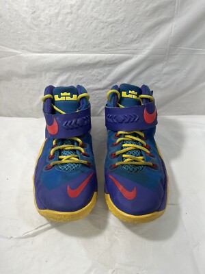 Nike Lebron Soldier VIII Basketball Shoes