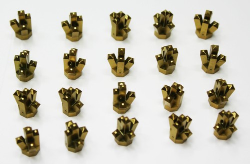 Lego Metallic Gold 5 Point Crystal Minifig Rock Treasure 1x1 Gem (Lot of 20) - Picture 3 of 3