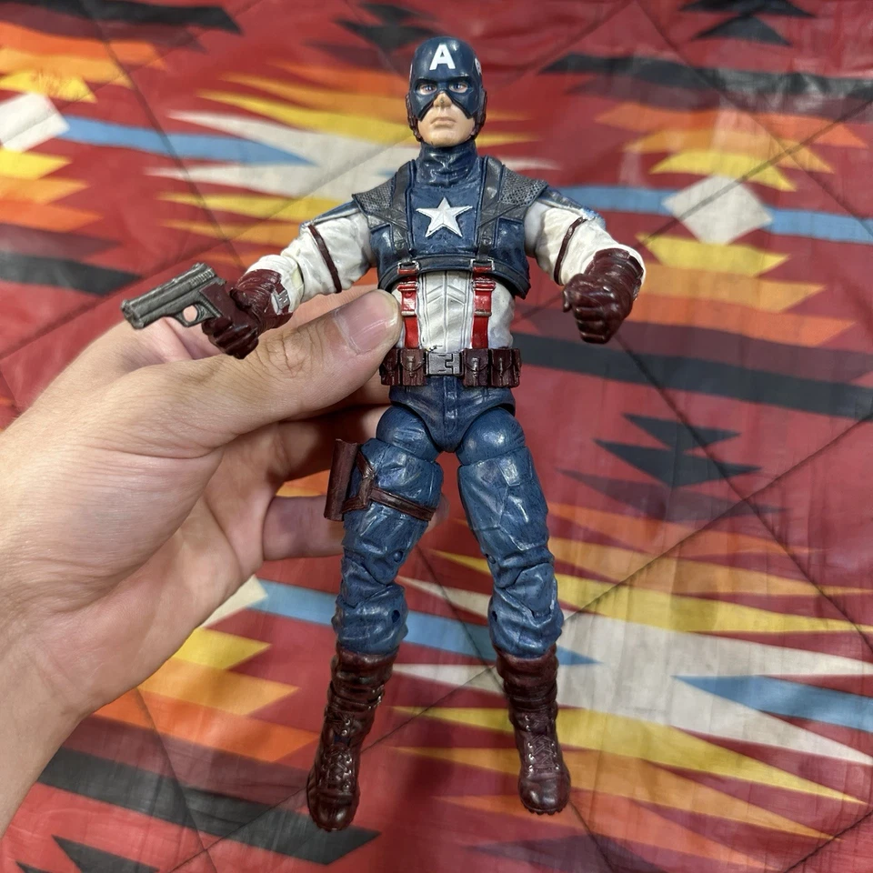 Figura de acción Marvel Diamond Select Capitán América 7" Primera película Vengador 2012 Foto 2 de 4