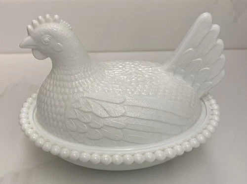Vintage Chicken Hen On Nest Covered Candy Dish Milk Indiana Glass NEW