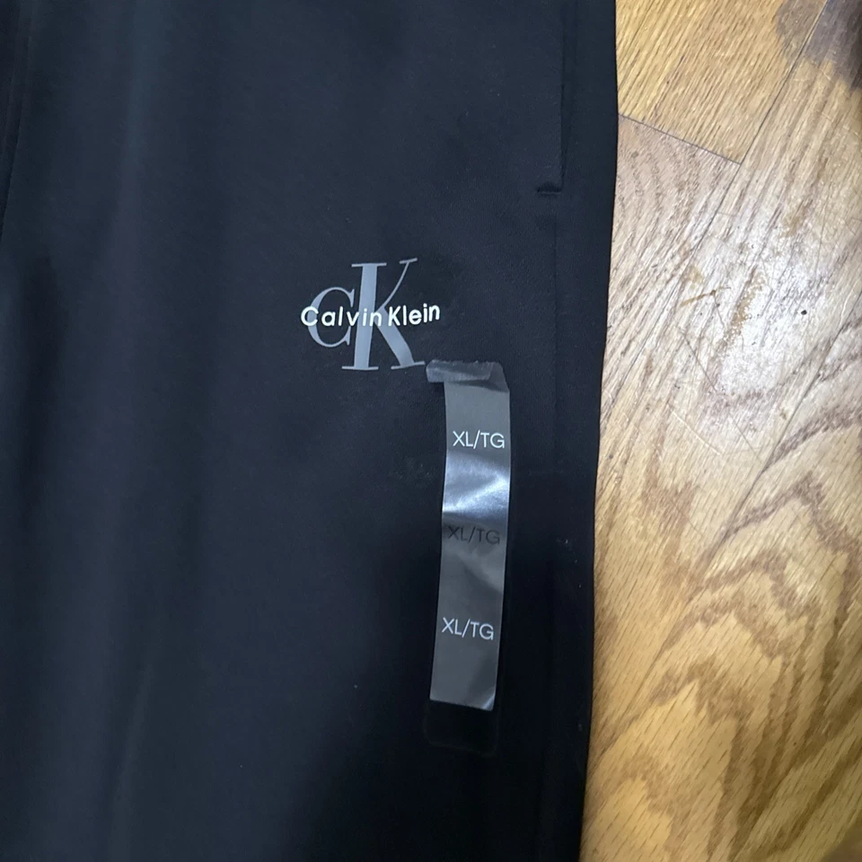 Pantalones deportivos Calvin Klein Jeans de algodón con logotipo con monograma para hombre, negros, 2XL Foto 2 de 4