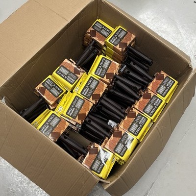 Schuppen & Zaun Pinsel dicke Pinsel mit Topfclip 151 Großhandel Restposten x102