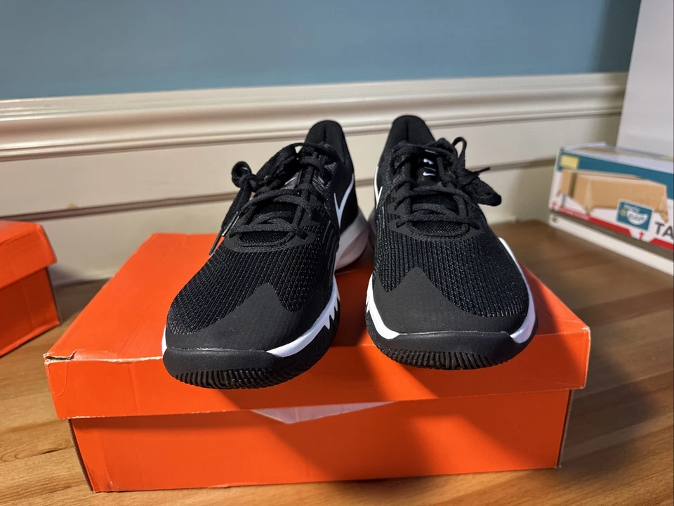 Talla 10 - Nike Precision 5 Negro Blanco Foto 4 de 4