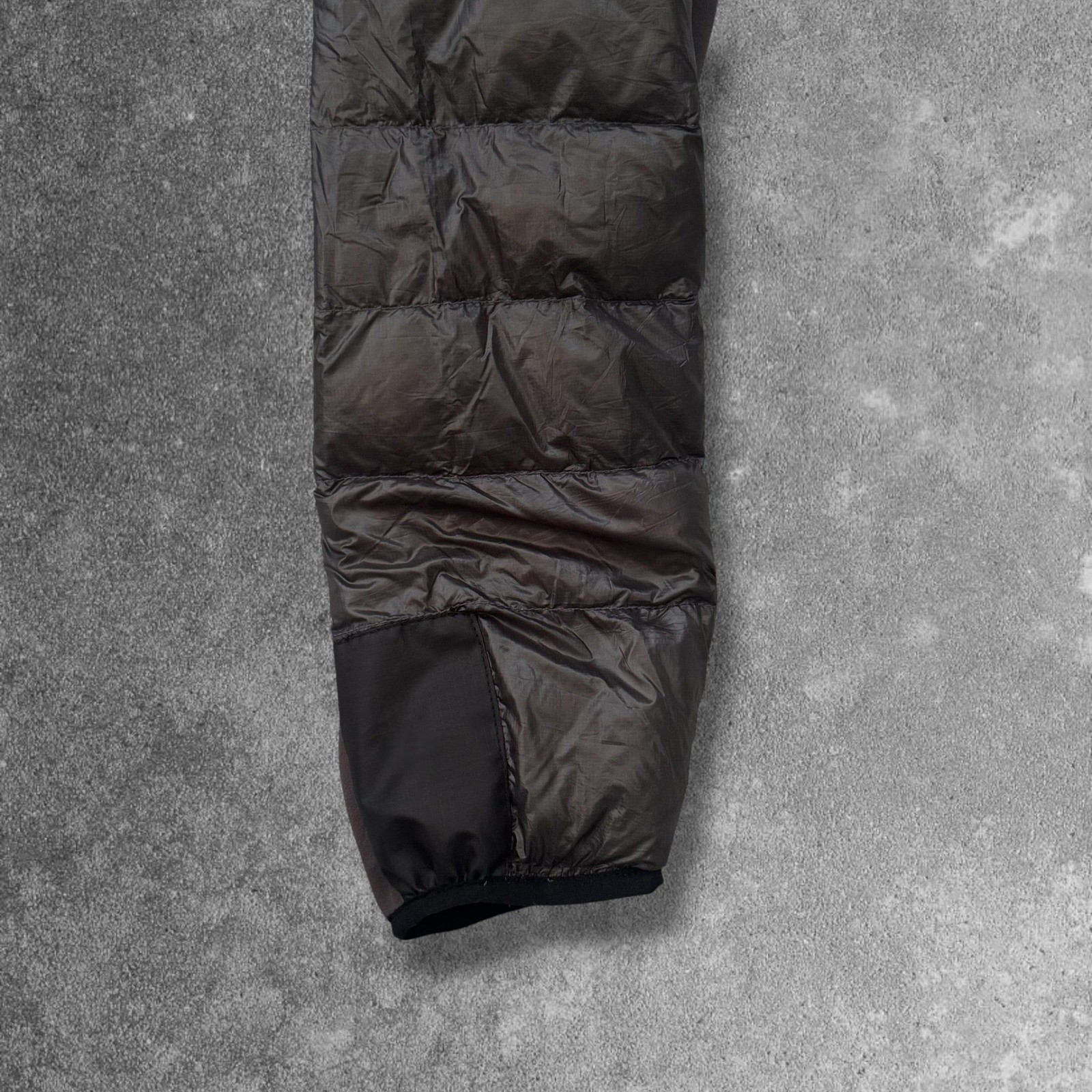 Canada Goose Hybridge Lite Jacket Size Medium RRP £495 image 5