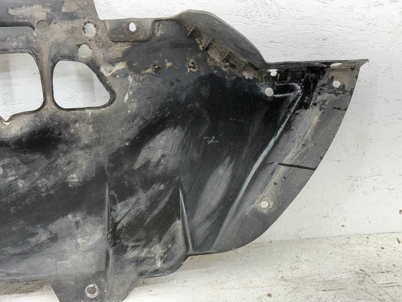 2014-2022 Maserati Ghibli Front Engine Lower Splash Shield Guard Liner Cover