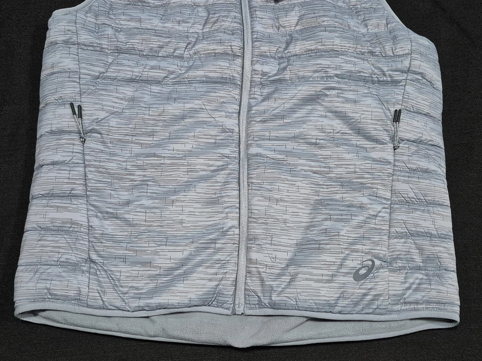 Chaleco cálido aislante Asics Performance para hombre 2.0 plateado/gris bolsillo interior Foto 2 de 4