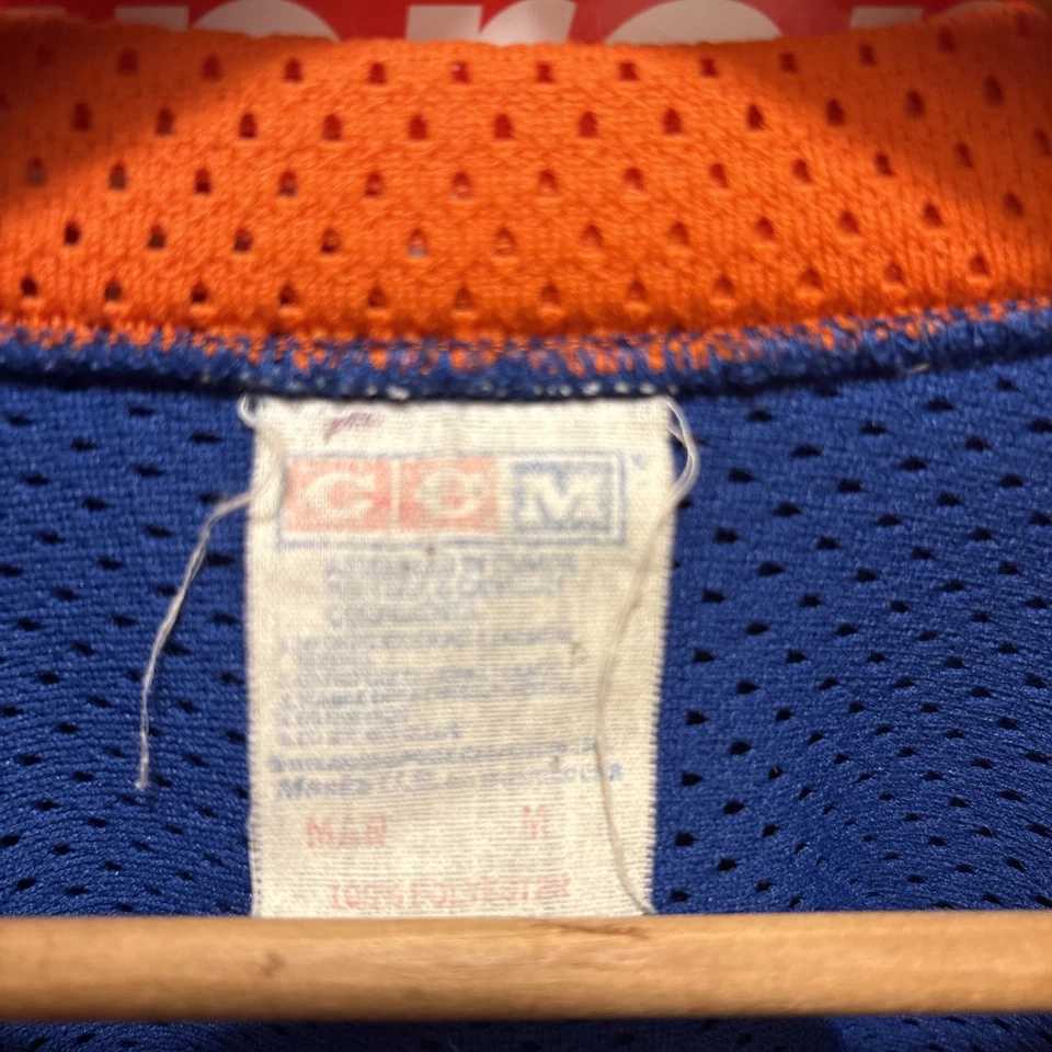 SIZE Med. 100% Authentic Vintage New York Islanders NHL CCM MASKA Hockey Jersey - Image 3 of 4