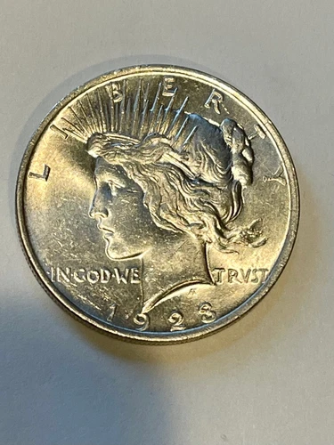 1923 Peace Silver $1 Dollar BU  Nice Luster (#32)