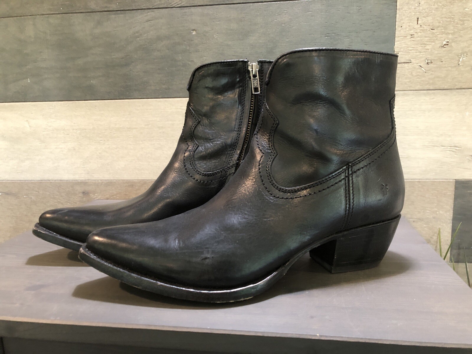 Frye the company 77992 купить в Америке 