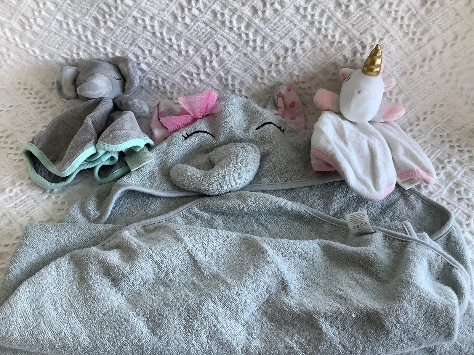 Hudson Bay HB Gray Elephant & Pink Bow Hooded Baby Towel 2 ADORABLE Washcloths