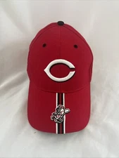 Cincinnati Reds MLB Baseball Hat OSFA Genuine Merchandise Red Cap Hook & Loop