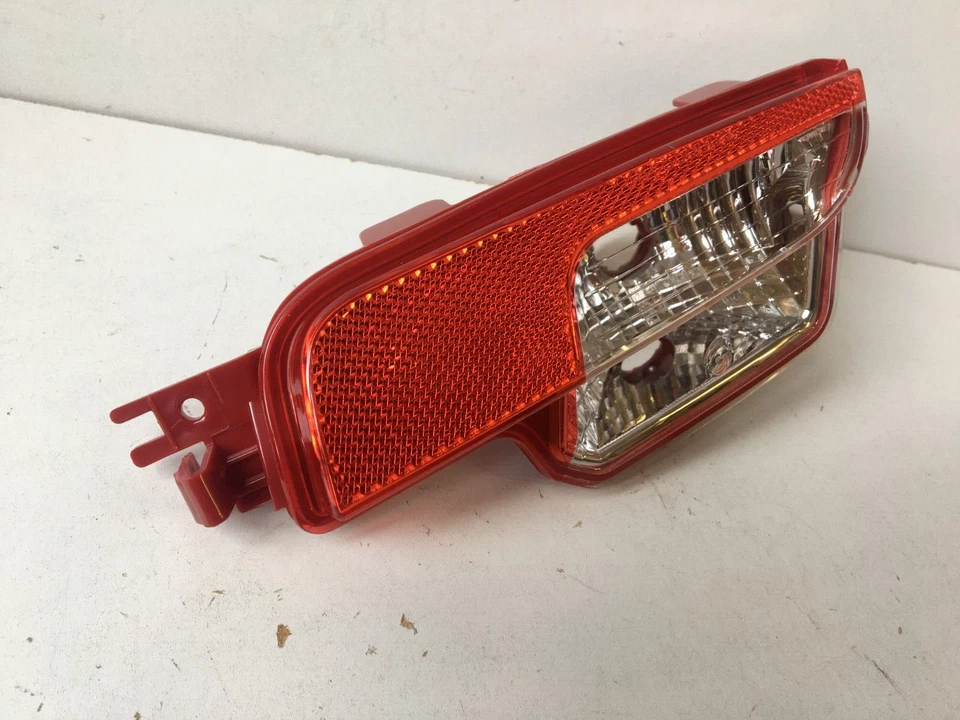 CONJUNTO DE LUZ DE RÉ E REFLETOR FIAT 500 SERVE NO PARA-CHOQUE TRASEIRO 2015-2023 - Imagem 4 de 4