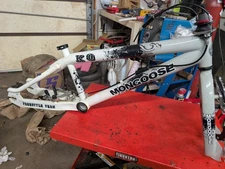 2000's Mongoose Freestyle Team Frame/Fork&Brakes 3/8" Axle/22TT**Free Shipping**