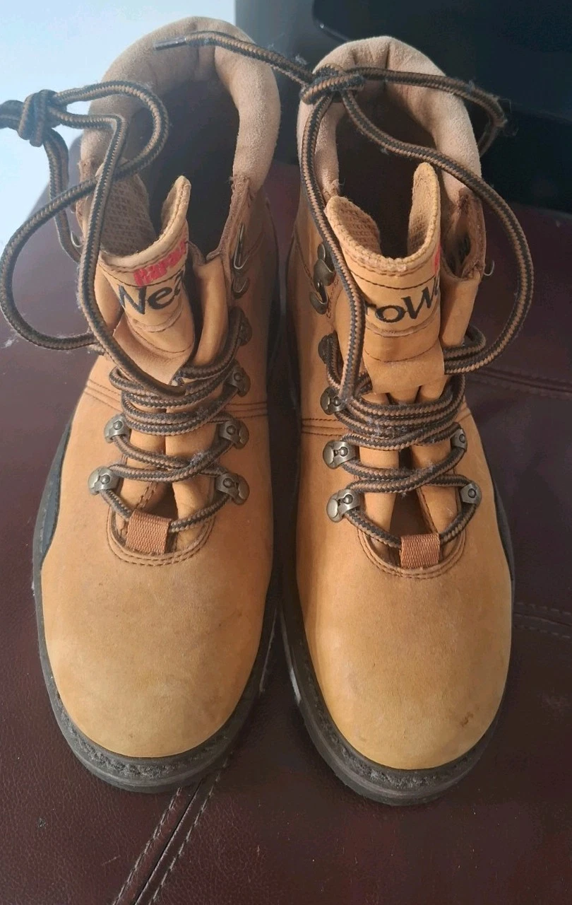 Rapala Prowear Wading Boots Size 8 Felt Sole Vgc came up small may suit 7 or 7.5
Opens in a new wind