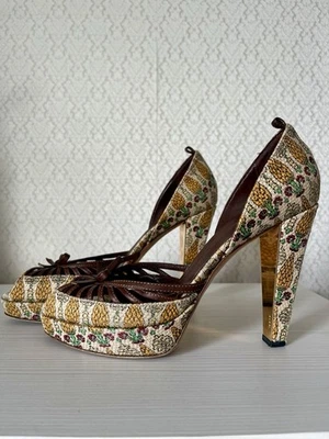 Chaussures tapisserie Gucci imprimé ananas sandales talons plateforme - Photo 1/4