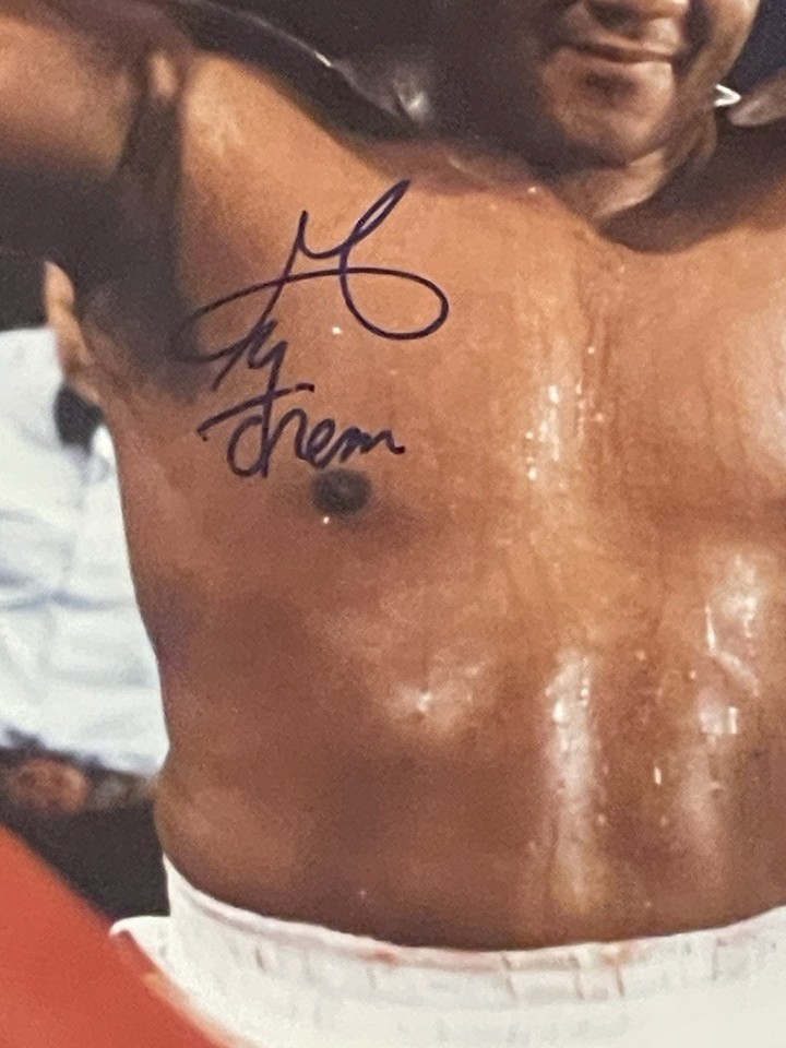 GEORGE FOREMAN SIGNED AUTOGRAPHED 8X10 PHOTO FRAMED BOXER HALL OF FAME ...