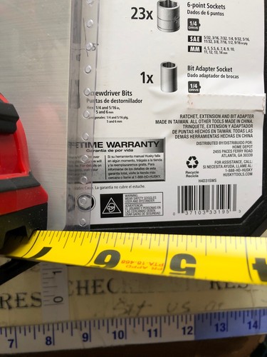 30 PIECE HUSKY 1/4"-INCH -IN DRIVE SOCKET WRENCH SET + 2PK MILWAUKEE 25FT TAPE - Picture 9 of 12