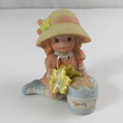 Vintage 1984 Applause Wallace Berrie March Girl Planting Flowers 2.75'' Figurine