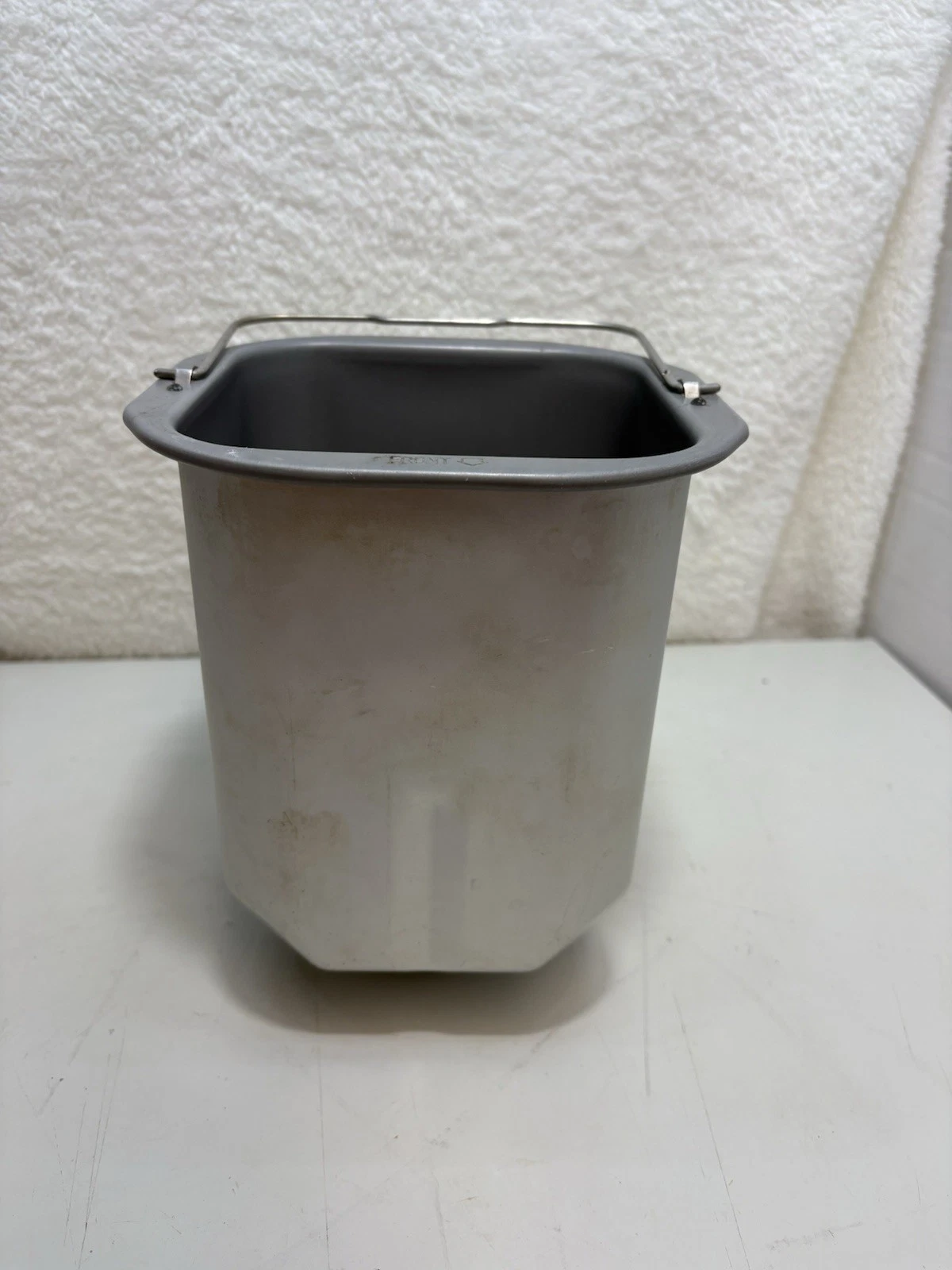 Hitachi HB-D102 & HB-D103 Automatic Home Bakery Bread Machine Pan and Paddle