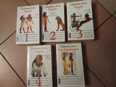 LOT 5 LIVRES DE POCHES CHRISTIAN JACQ-RAMSES/LES EGYPTIENNES.LAFFONT/PERRIN - Photo 1/4